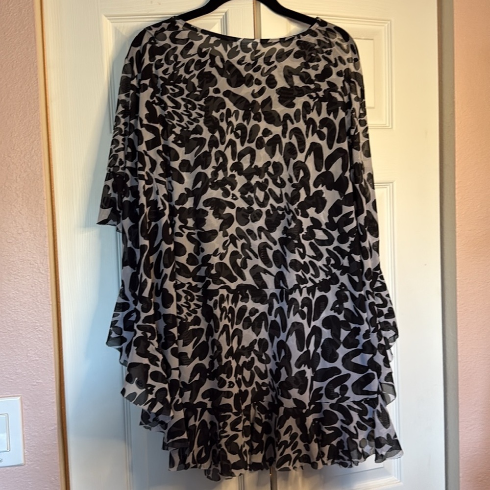 Bleu Rod Beattie Black and White Patterned Cover up S/M - Picture 5 of 8